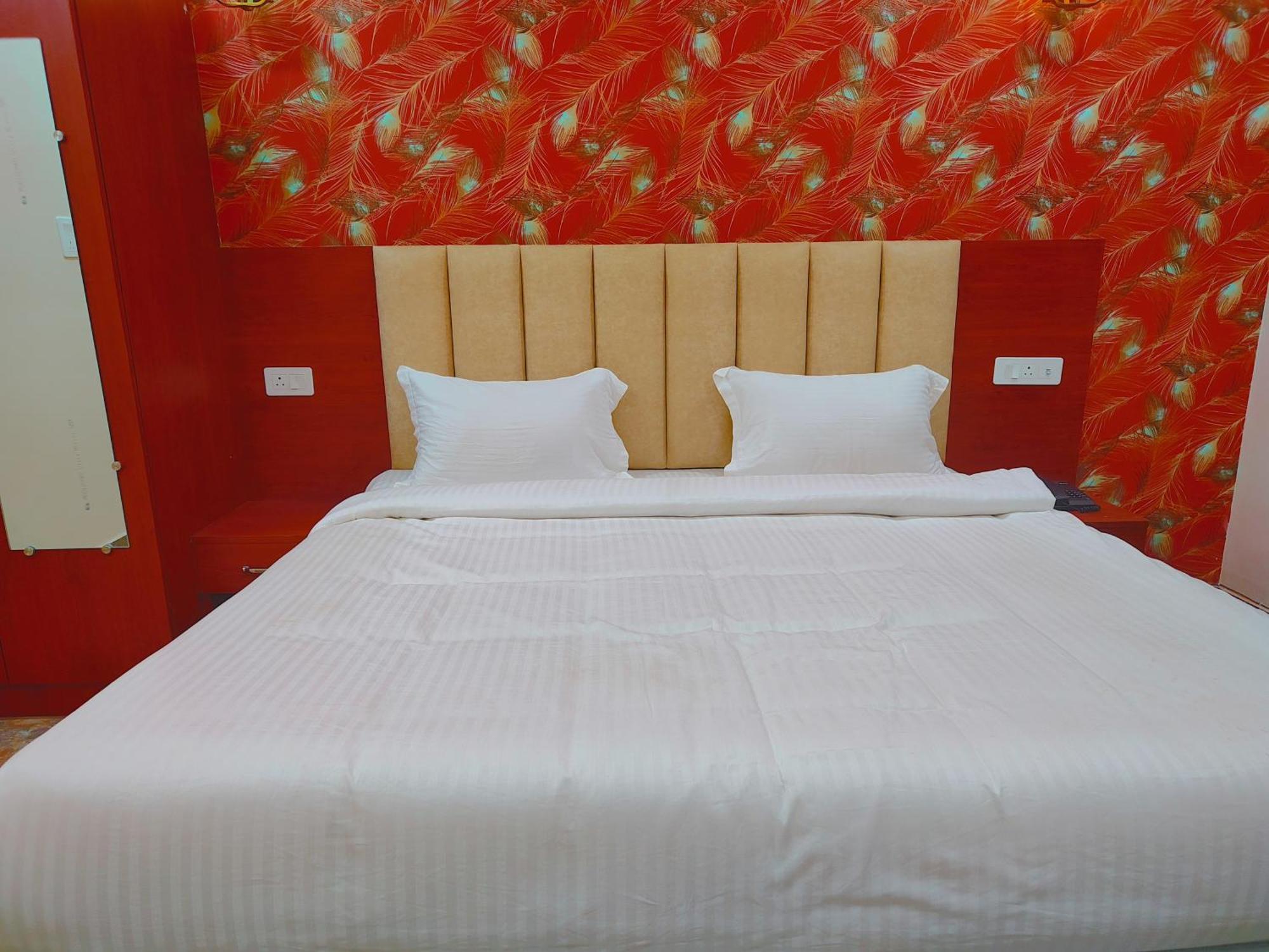 Awadh Samrat Resort Ayodhya 외부 사진