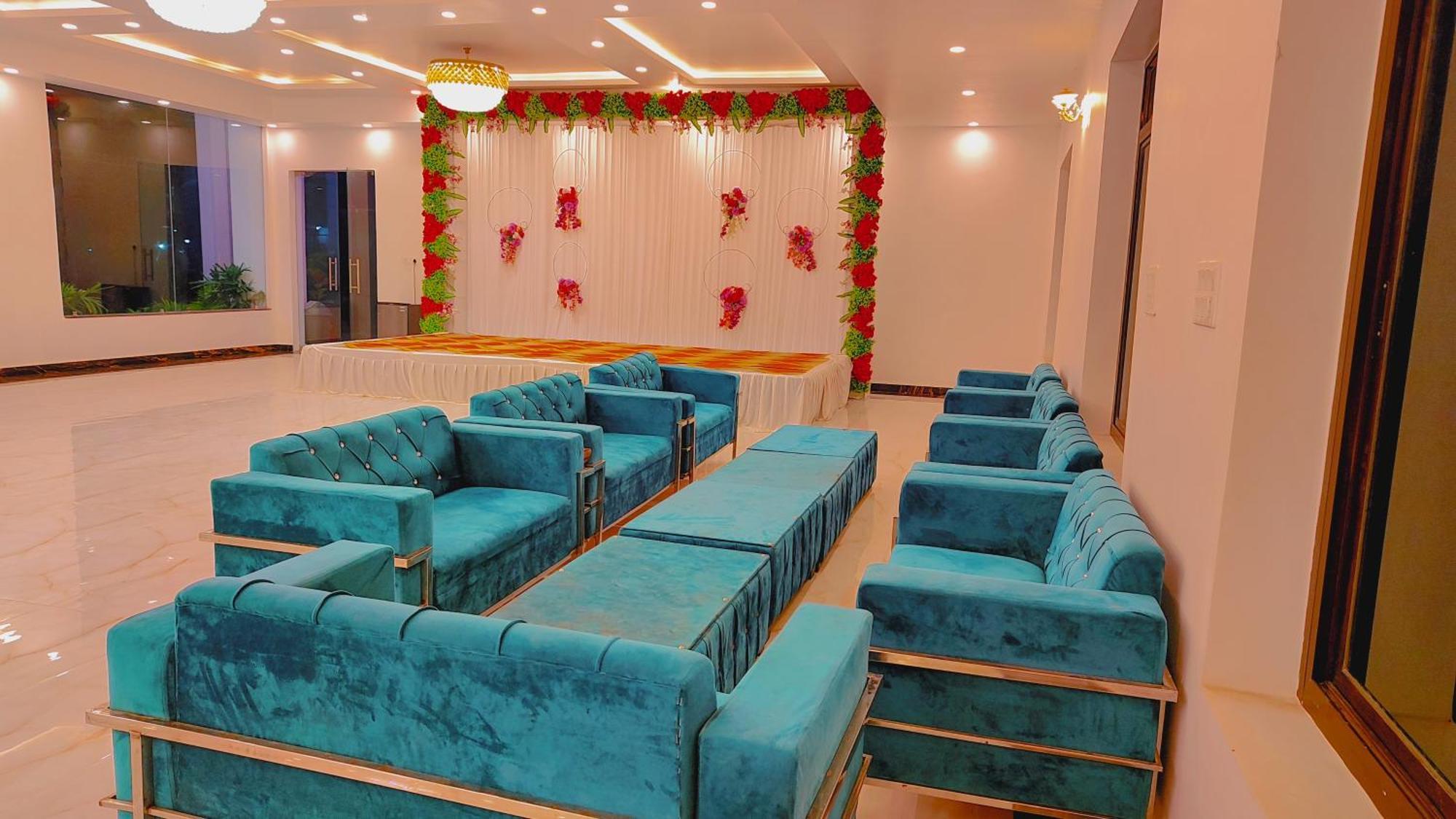 Awadh Samrat Resort Ayodhya 외부 사진