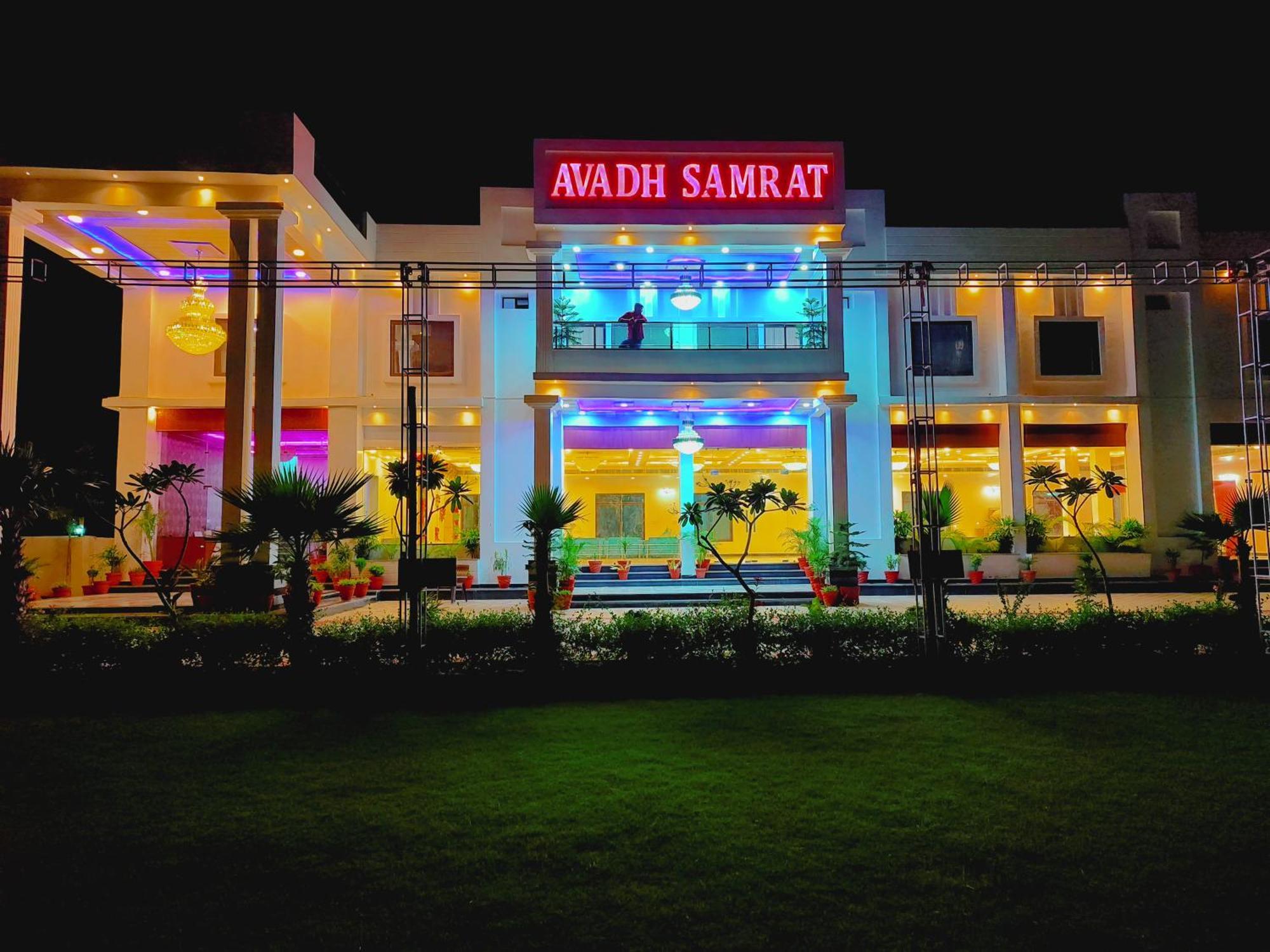 Awadh Samrat Resort Ayodhya 외부 사진