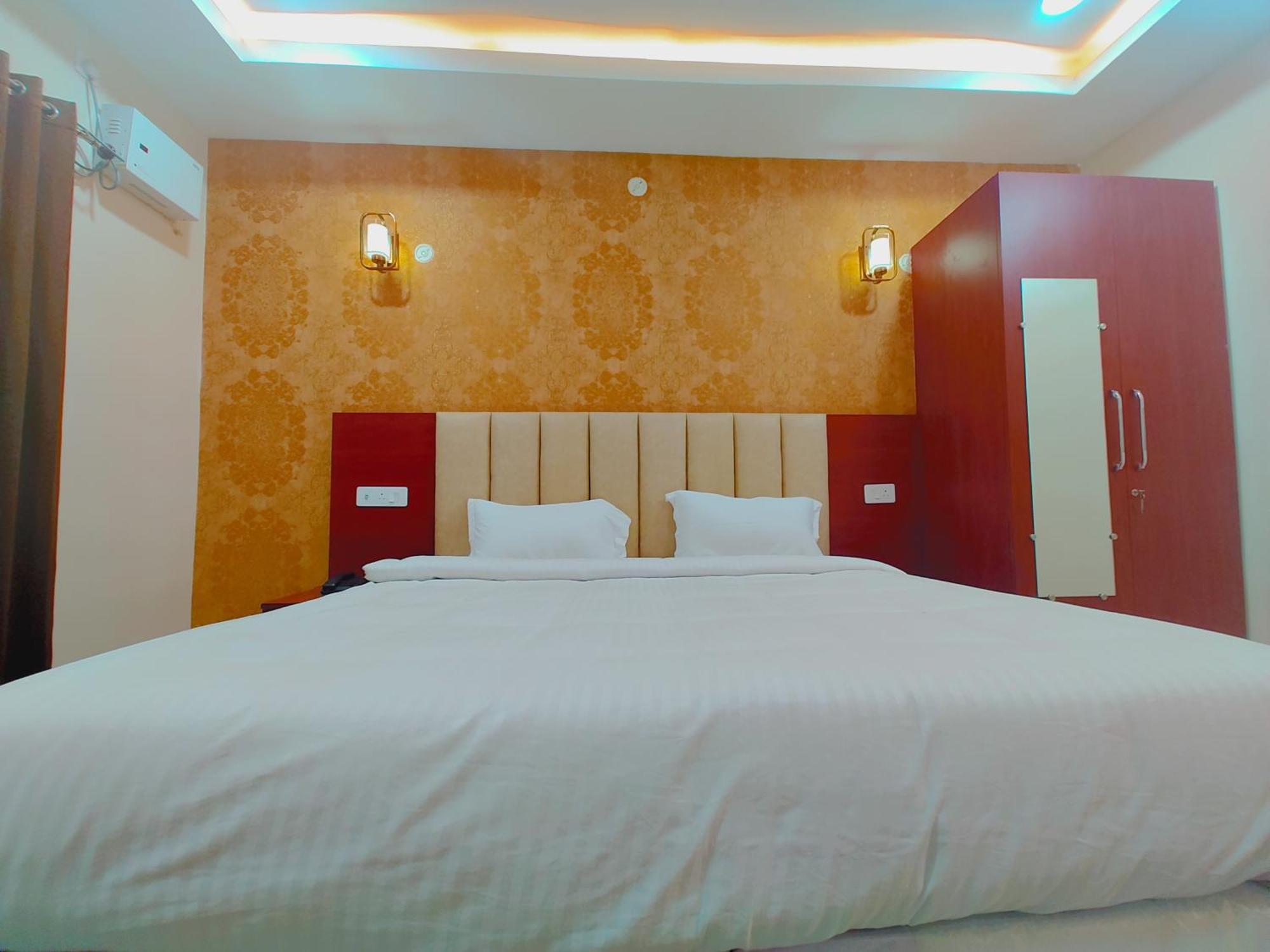 Awadh Samrat Resort Ayodhya 외부 사진