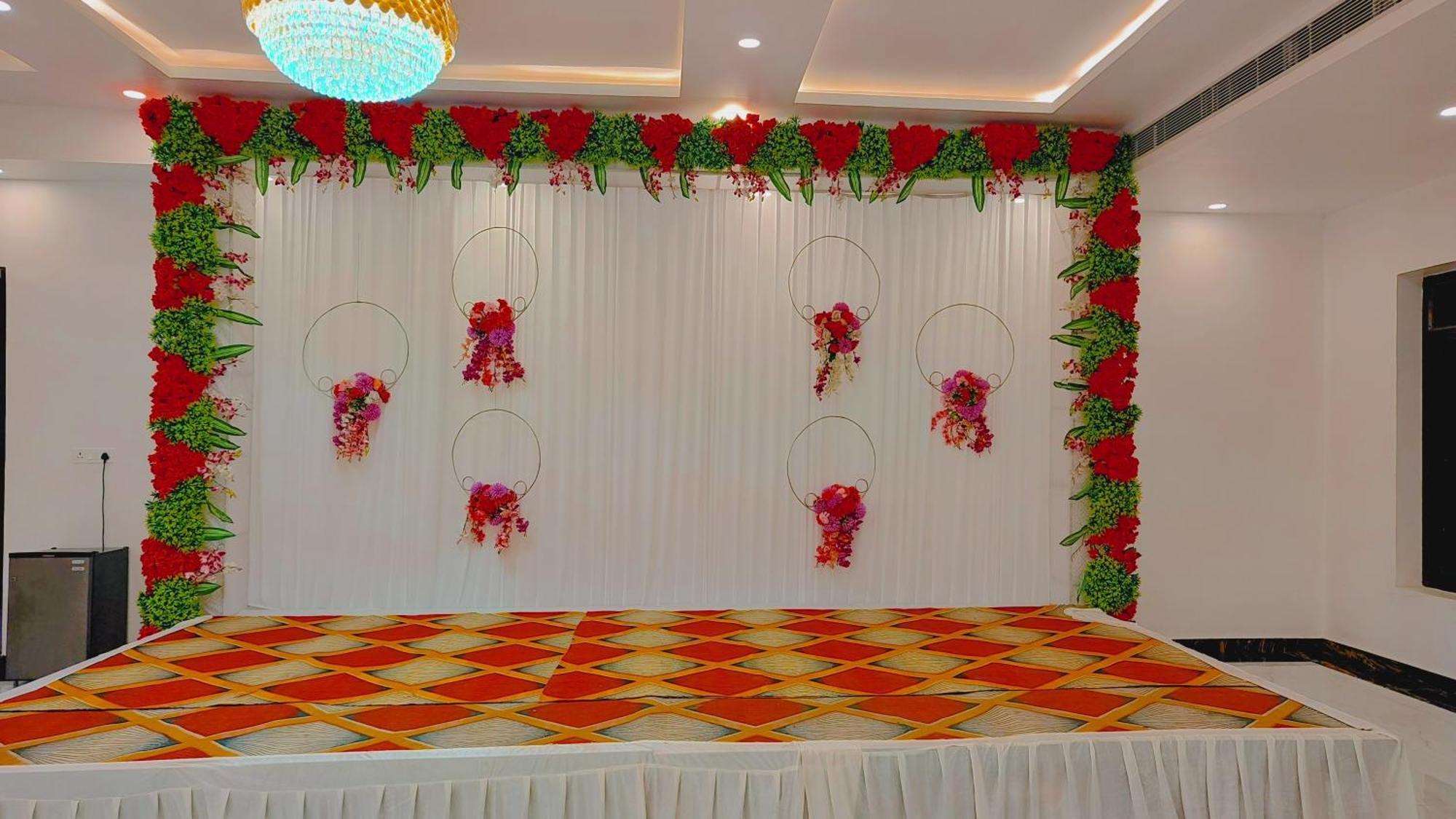 Awadh Samrat Resort Ayodhya 외부 사진