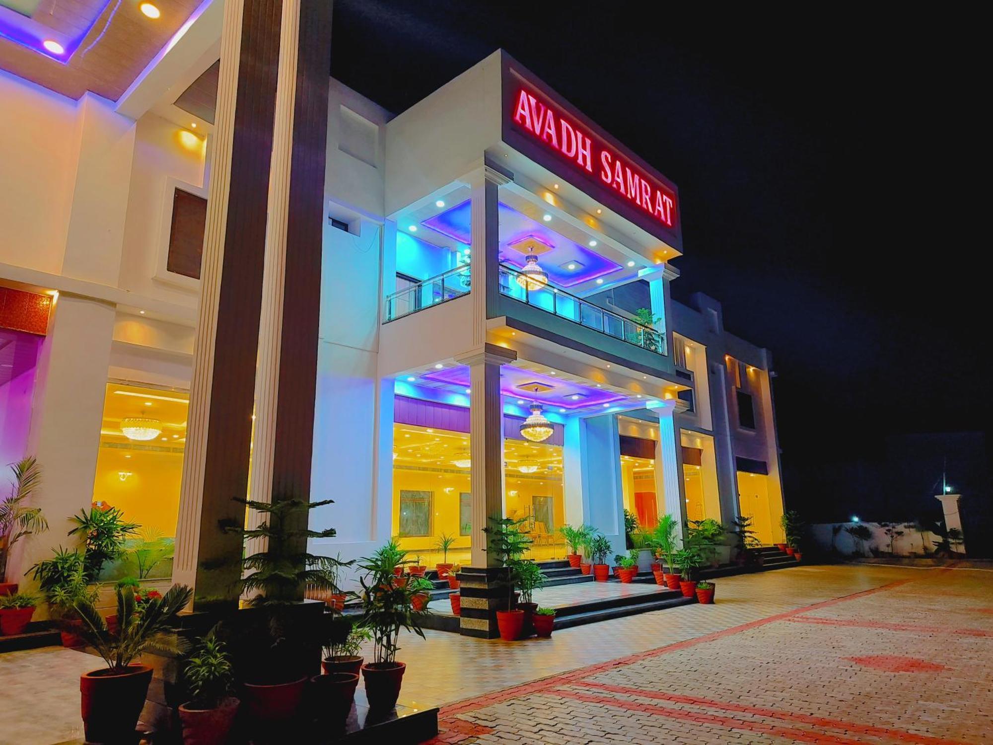 Awadh Samrat Resort Ayodhya 외부 사진