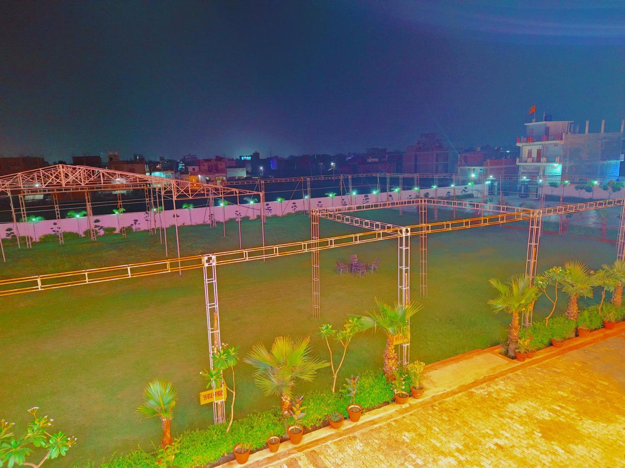 Awadh Samrat Resort Ayodhya 외부 사진