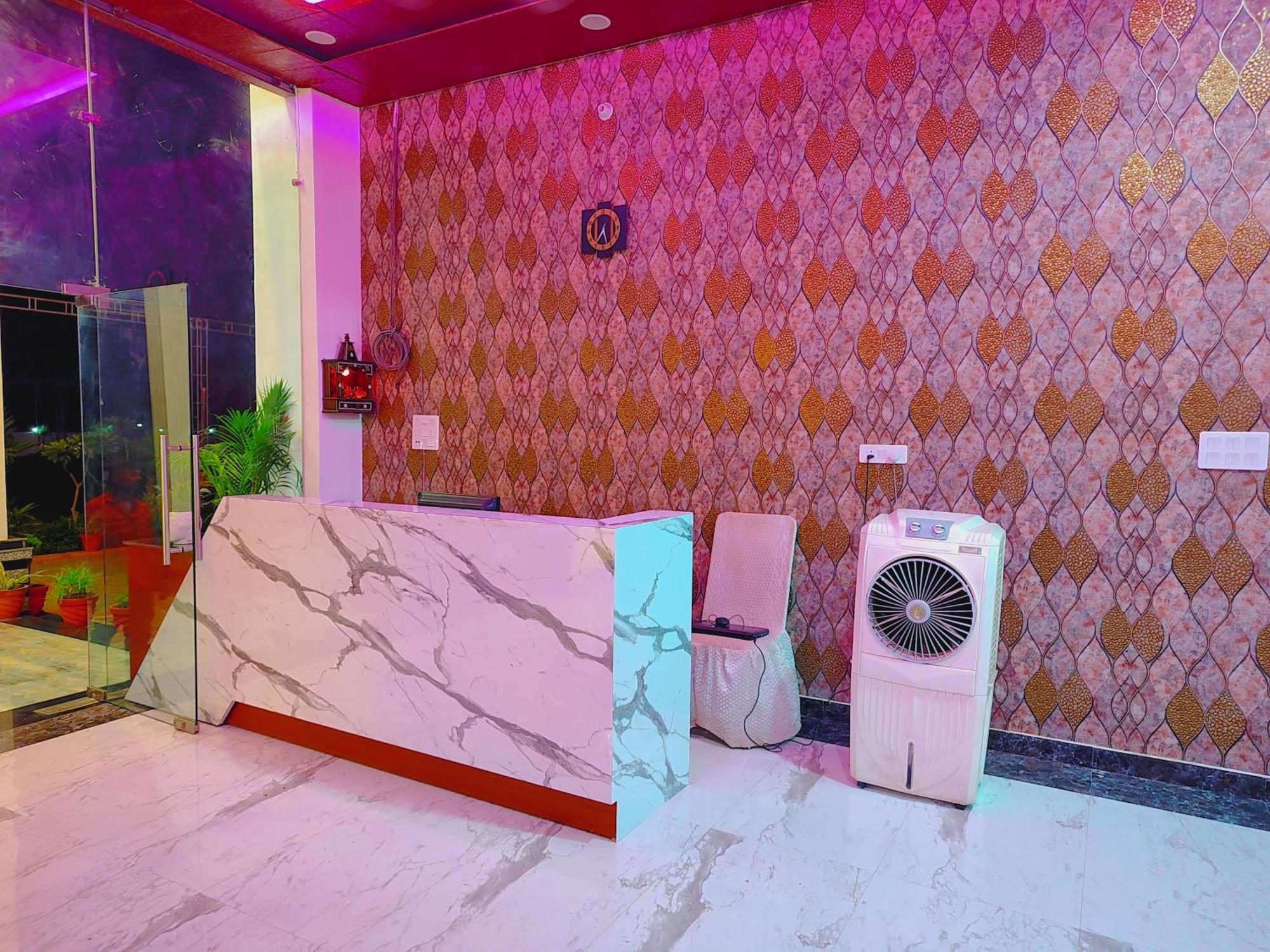 Awadh Samrat Resort Ayodhya 외부 사진